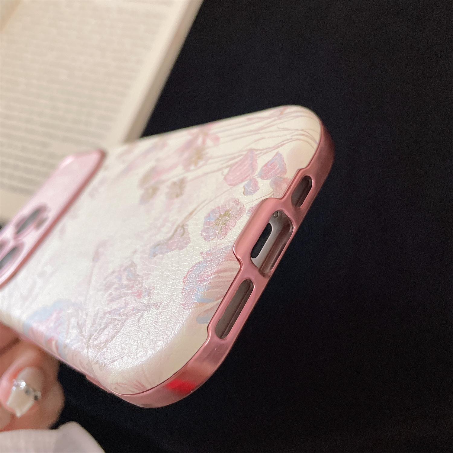 New Fashion Fragrance Home Butterfly Pink White Compatible Apple Pro Max Phone Case iPhone Women's Designer Phone Case