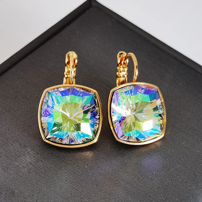 Crystals from Austria Elegant Woman Dangle Earrings for Ladies Party Trending Bijoux Square Hanging Earings Jewelry 250411