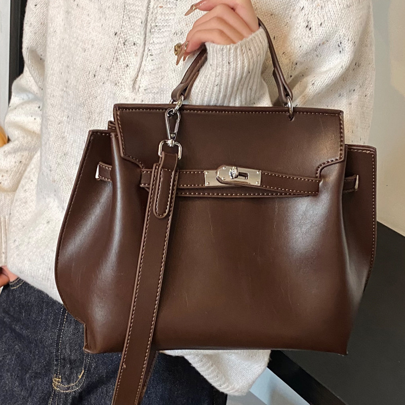 2025S Designer Women S Bag Fashion Kelly For Women In Spring New High End Handbag Trend Crossbody Commuting Tote Bag