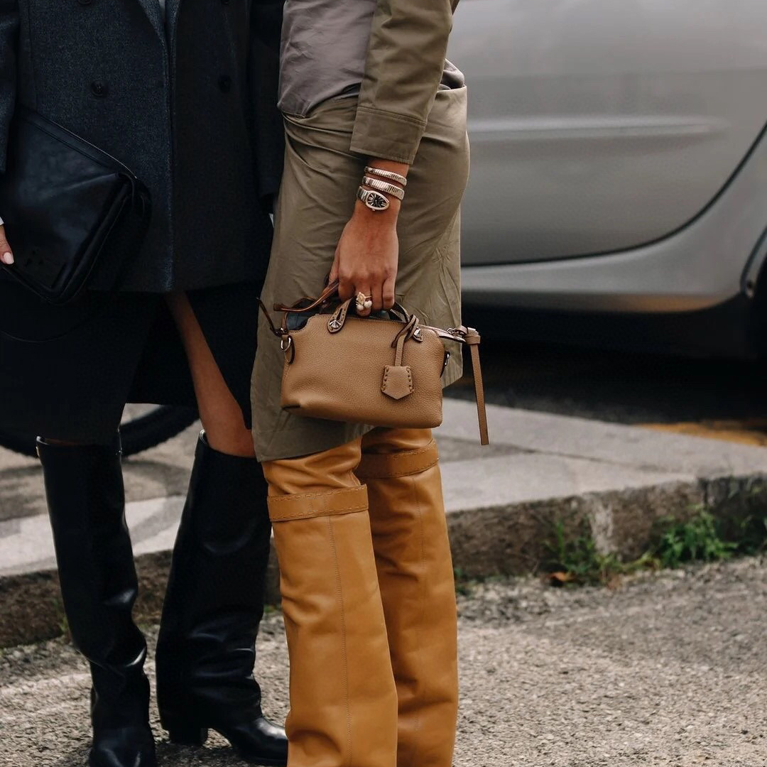 F1011 high-end ladies pillow bag one-shoulder fashion women's handbag handbag heavy-duty hand-sewn messenger bag all-match