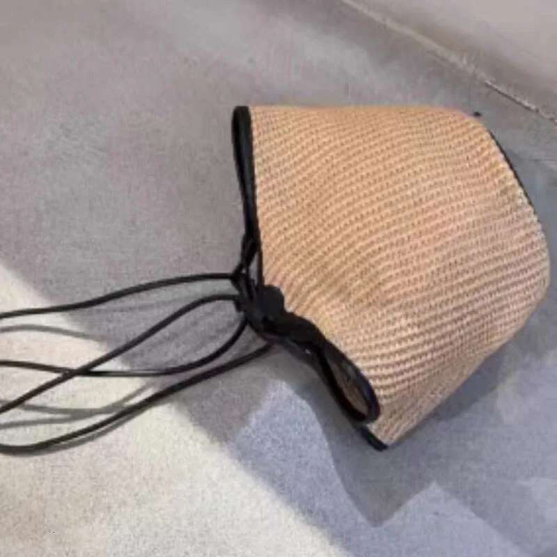 Handmade Beach Bag Drawstring Bucket Composite Bags For Women Handbag Purse 2024 New In Casual Vacation Straw Weave Beach Shoulder Kq1