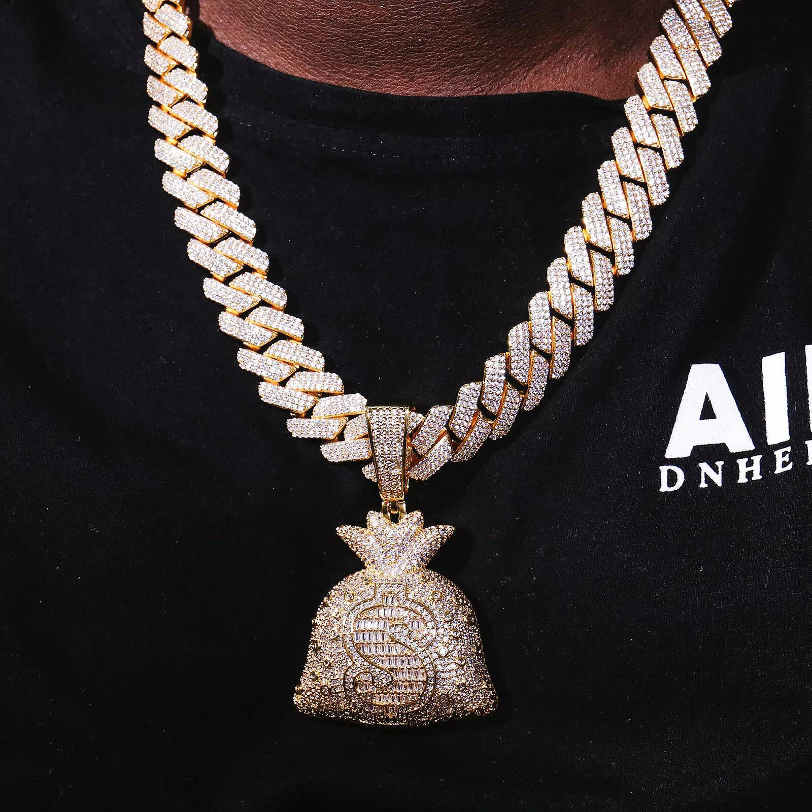 18K Gole Fine Jewelry Moissanite Diamond Pendant Hiphop Out Ice Men Necklace Pendant 925silver Custom Pendant