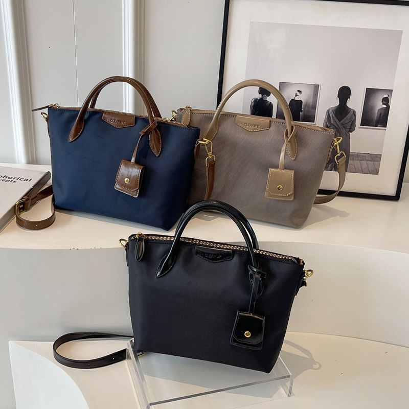 2025S Designer Women S Bag Oxford Cloth Lightweight And Practical Crossbody New Versatile Shoulder With High End Feel Hand Held Tote Bag For Women