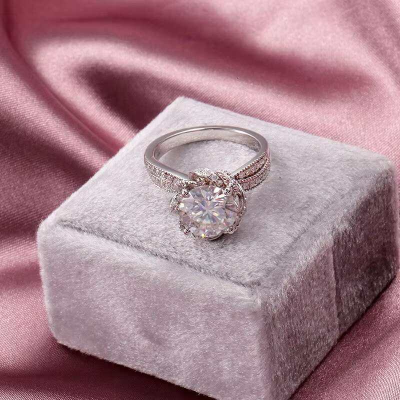 Factory Moissanite Womens Ring Iced Out Gold Plated Moissanite Ring Party Wedding Gold Engagement Ring Fine Jewelry Wholesale