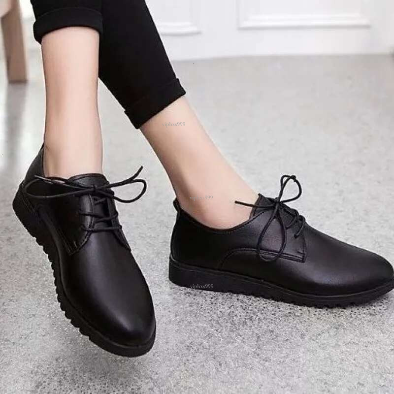2025 New British Style Designer Shoes Women's Single Female Student Low Top Shoes Outdoor Sports All Strap Round Head Haruku Casual Leather Shoes