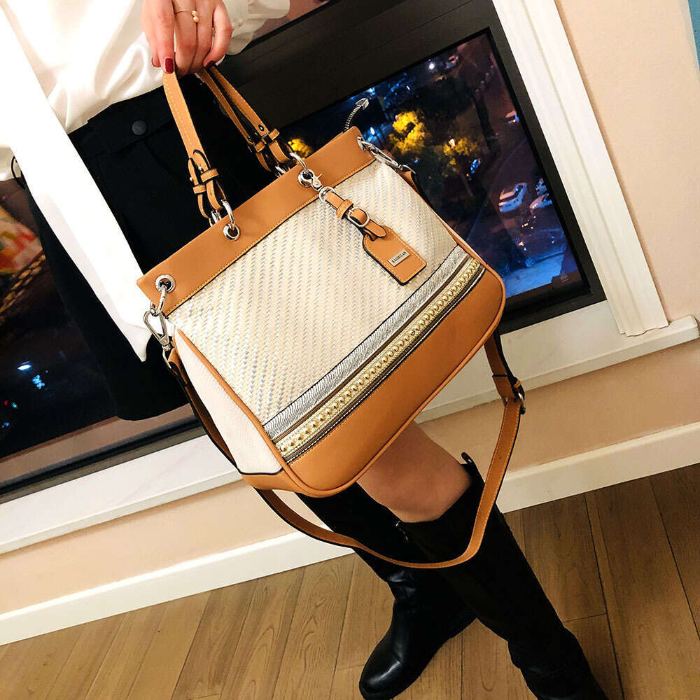 Backpack Woven Women's Beaded New Fashion Handheld Big Bag for Women in Europe, Unique Design, Versatile One Shoulder