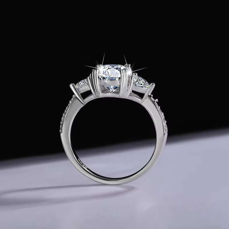 S925 Sterling Silver 2 CT Oval Luxury Moissanite Womens Wedding Engagement Ring Factory Direct Sales