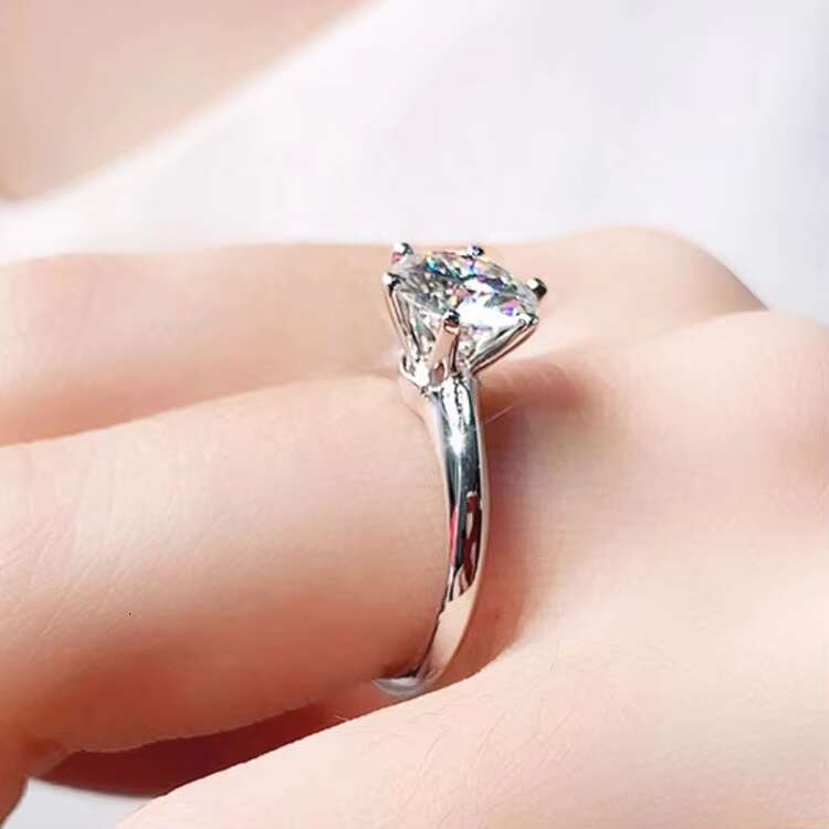 Luxury Jewelry Moissanite Jewelry Pure 14K Gold 18k Gold Six-prong Moissanite Party Gift Ring