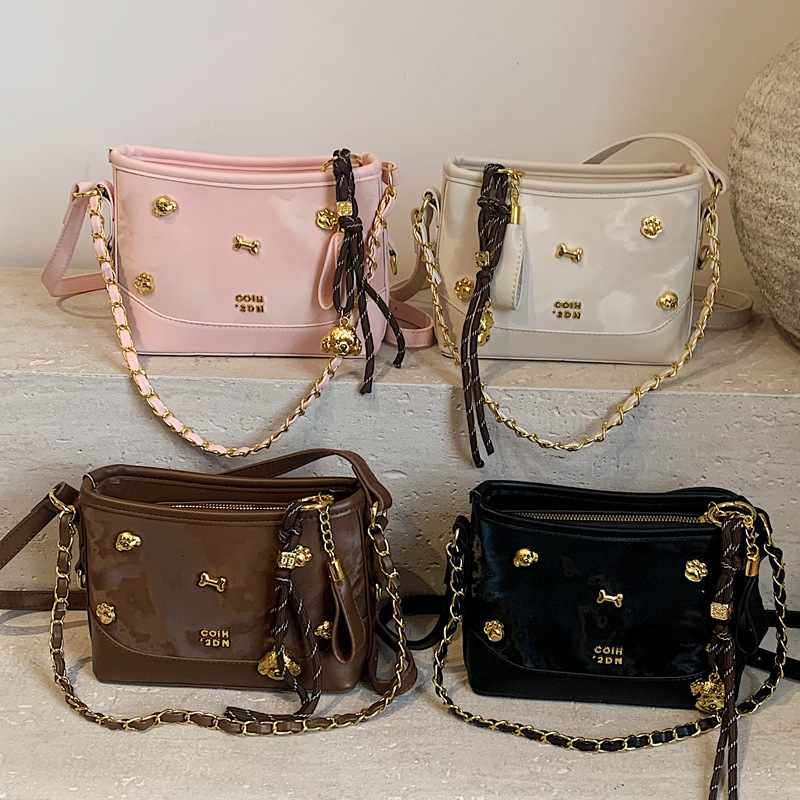 2025S Designer Women S Bag Niche Design Bow Shoulder High End Minimalist Crossbody Bag Fresh Girl Armpit Bucket Bag