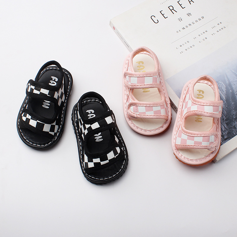 designer shoes 2025 new Summer new style whistle boys' sandals for 0-1-2 years old with ox tendon soles Toddler squeaky shoes for baby girls