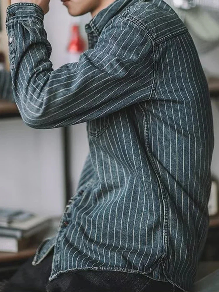 Street wear mens denim shirt casual long sleeved button up collar striped mens shirt 2025 spring casual goods shirt top 250411