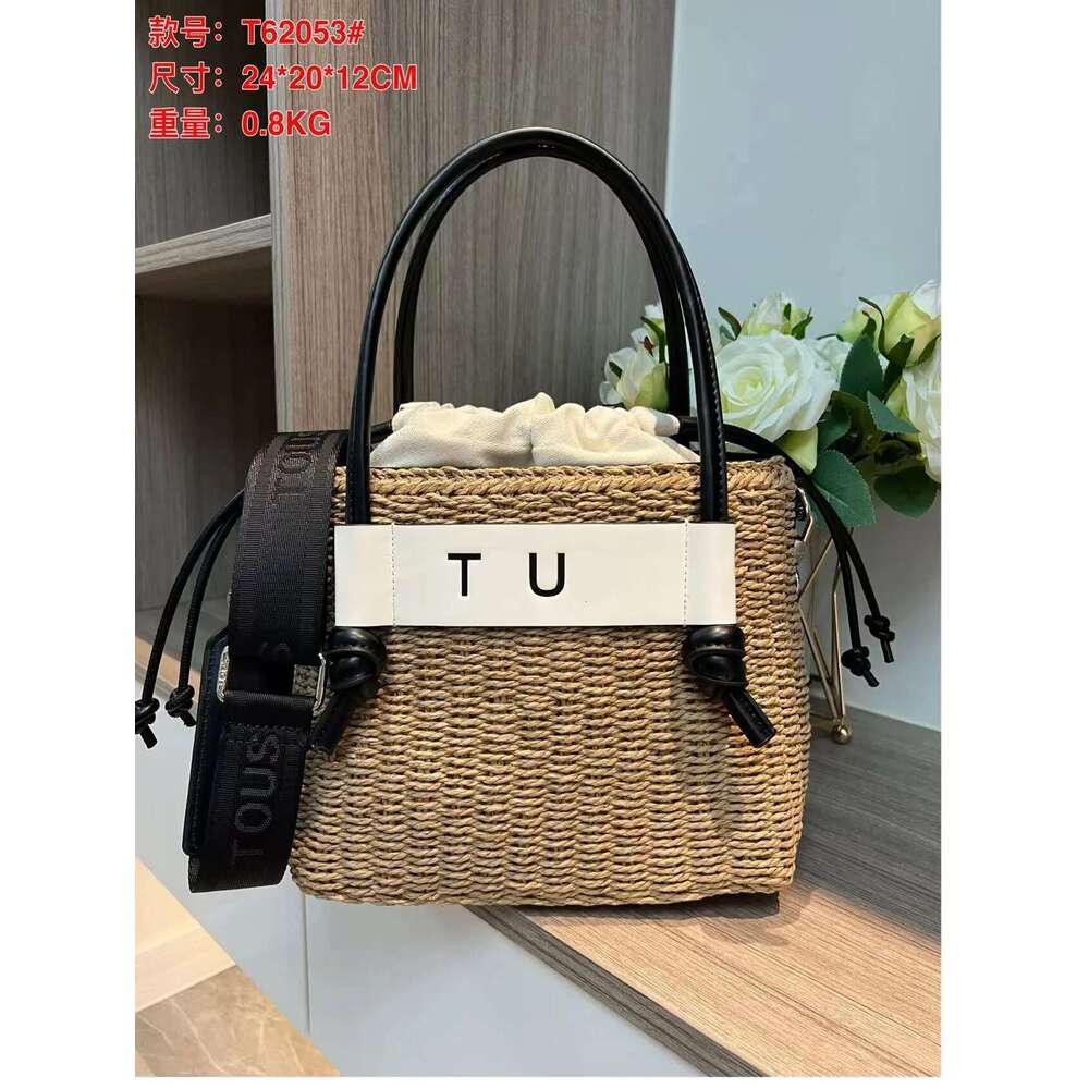 2025 Korean Niche Design Women's High-End Texture, Versatile Fashion, Hand-Held Armpit Bag, Crossbody Bag
