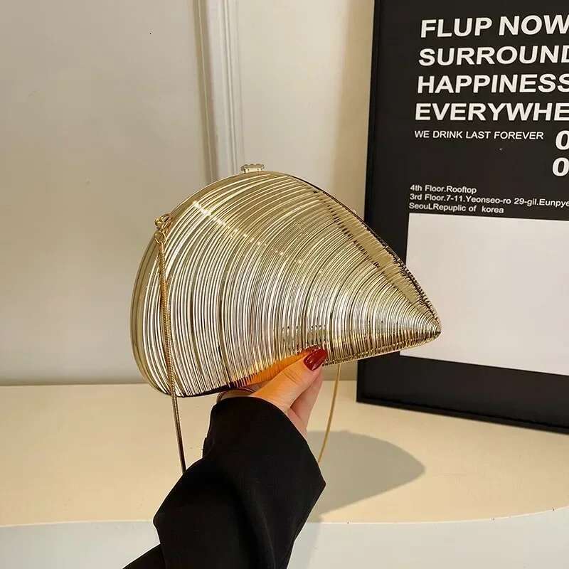 PVC Golden Shell Hot Selg Creative Design Crossbody 2025 Valentine's Day New Party Women's Bag