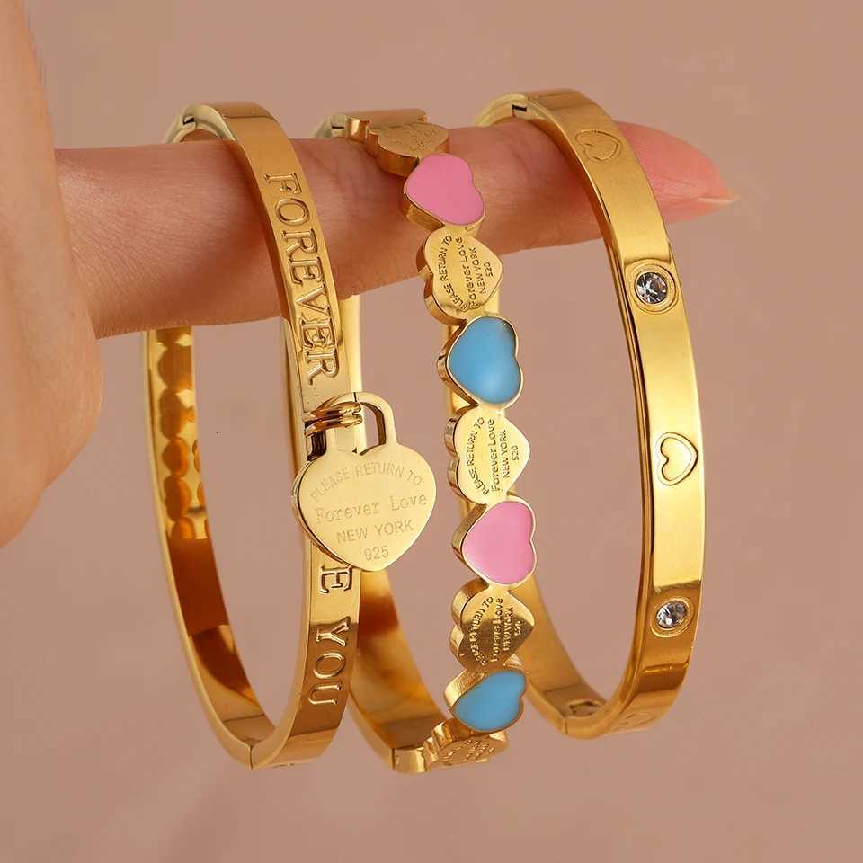 Yupsk 3pcs/Set Stainless steel Bracelet with Heart Elements Trendy Waterproof Durable Stackable Bangle Versatile Jewelry for WomT251113