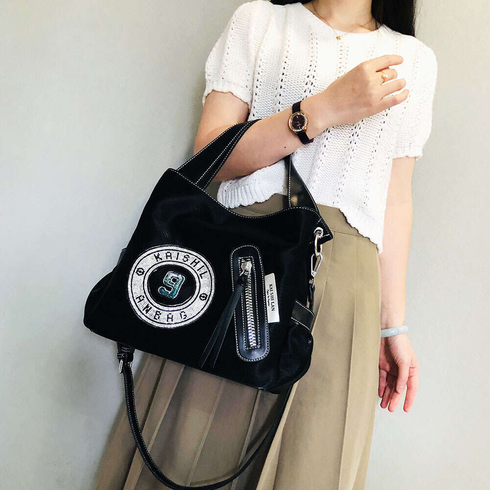 Backpack Trendy large capacity internet famous women's black new versatile tote bag, fashionable single shoulder crossbody bag for going out