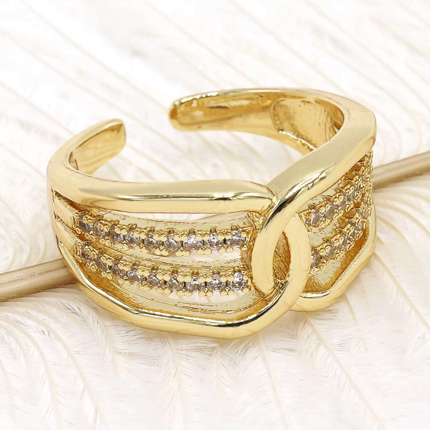 Womens Hip Hop Fashion Rings Multilayer Link Zircon with Anti-tarnish Stainless Steel Chic Diamond Design for Girls