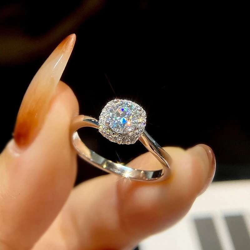 GRA 0.5CT White Circular Moissanite Diamond Fashion Flower Ring for Womens Daily Wear Real 925 Sterling Silver Fine Jewelry