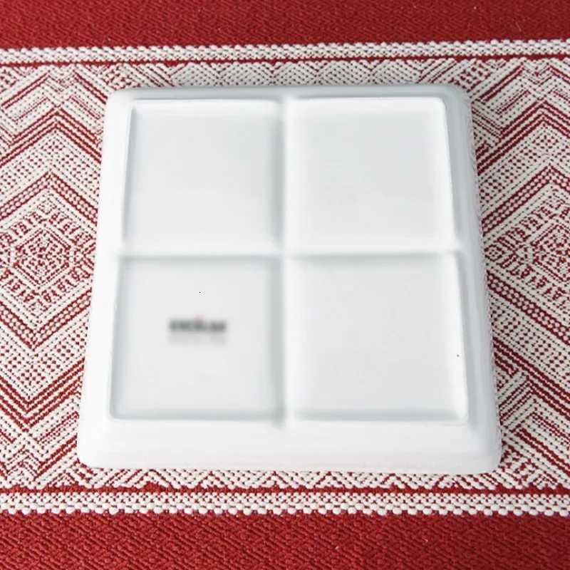 Christmas Nordic Square Ceramic Divider Plate Nordic Santa Claus Plate Christmas Decorative Tableware Ceramic Snack Plate Holiday Ornament Y251113