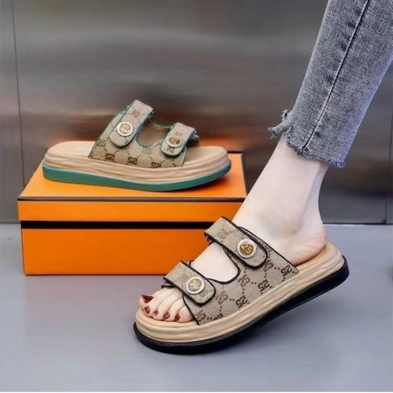 free shipping designer sandals for women ladies2025 Summer New Flat bottomed Fashion Versatile Sports Non slip Beach Sandals Size 35-40 for daily wear
