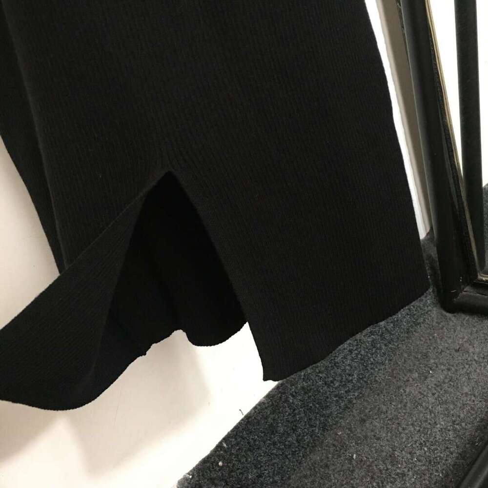 25 Spring New Nanyou High end Fashion Minimally Embroidered Belt, Waist Collection, Knitted Long sleeved Dress