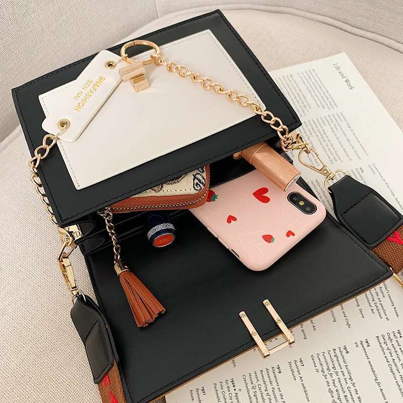 2022 New Messenger Fashion Mobile Phone Casual Shoulder Contrast Color Ladies Designer Bags