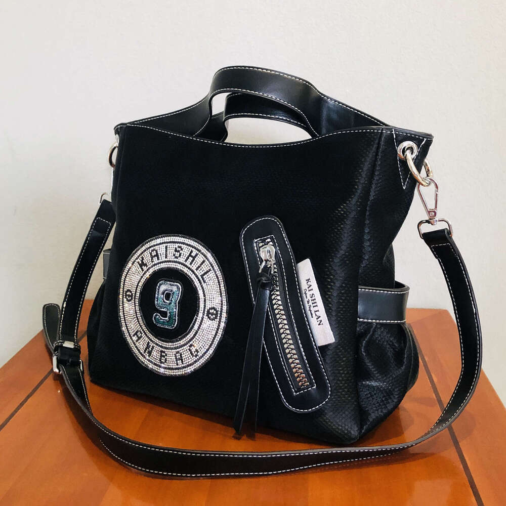 Backpack Trendy large capacity internet famous women's black new versatile tote bag, fashionable single shoulder crossbody bag for going out