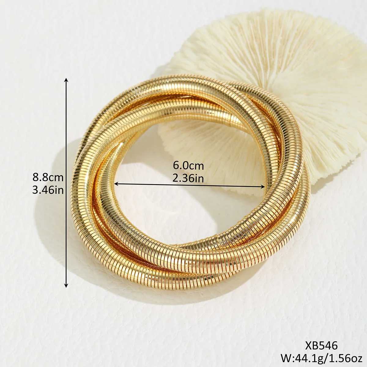 A Personalized Simple and Cool Style Multi-Layered Winding Line Spring BraceletC250411
