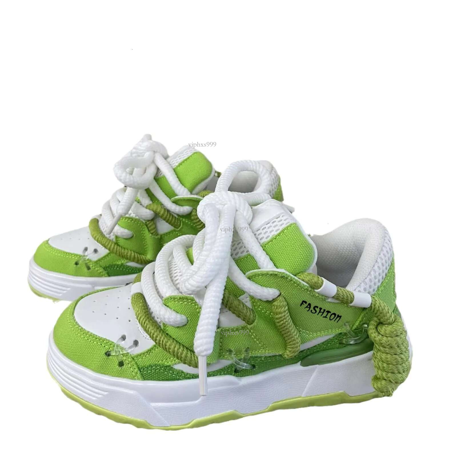 2025 New Designer Board Shoes Outdoor Casual Bread Sports Niche Fashion Women's Shoes Classic Running Men's Shoes