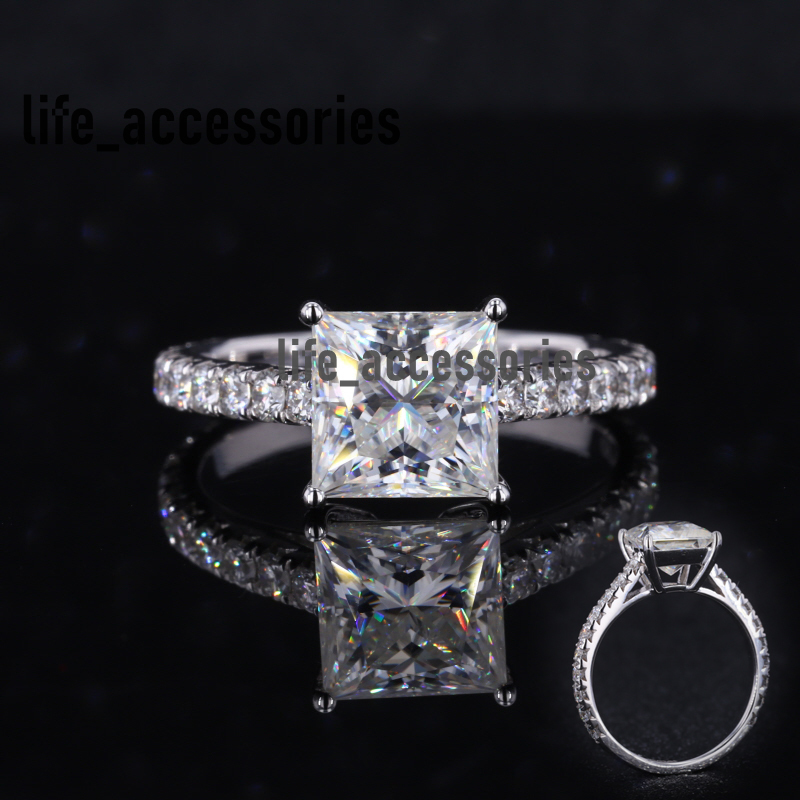 Starsgem Au750 18k Solid White Gold Princess Cut DEF Color Moissanite Fashion Ring Jewelry for Engagement
