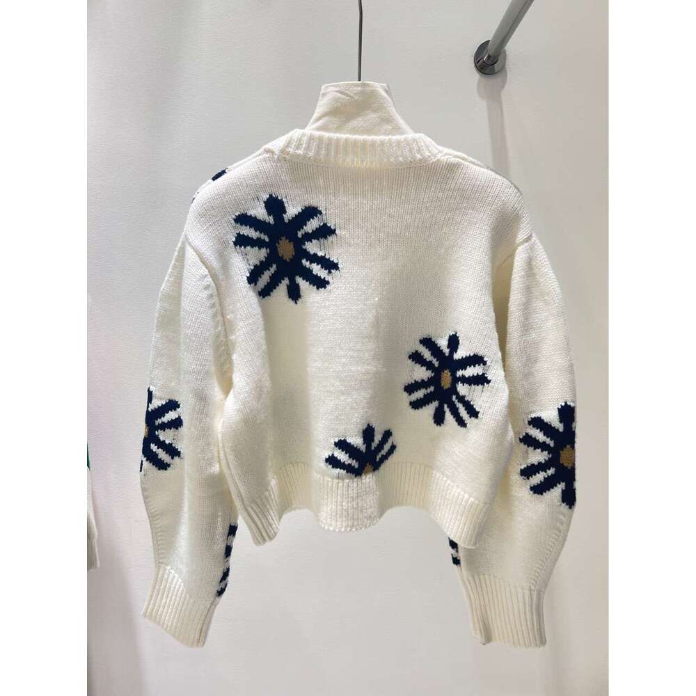 Designer clothing Shenzhen Nanyou High Quality Heavy Industry Handmade Hanging Round Neck French Daisy Jacquard Wool Knitted Sweater