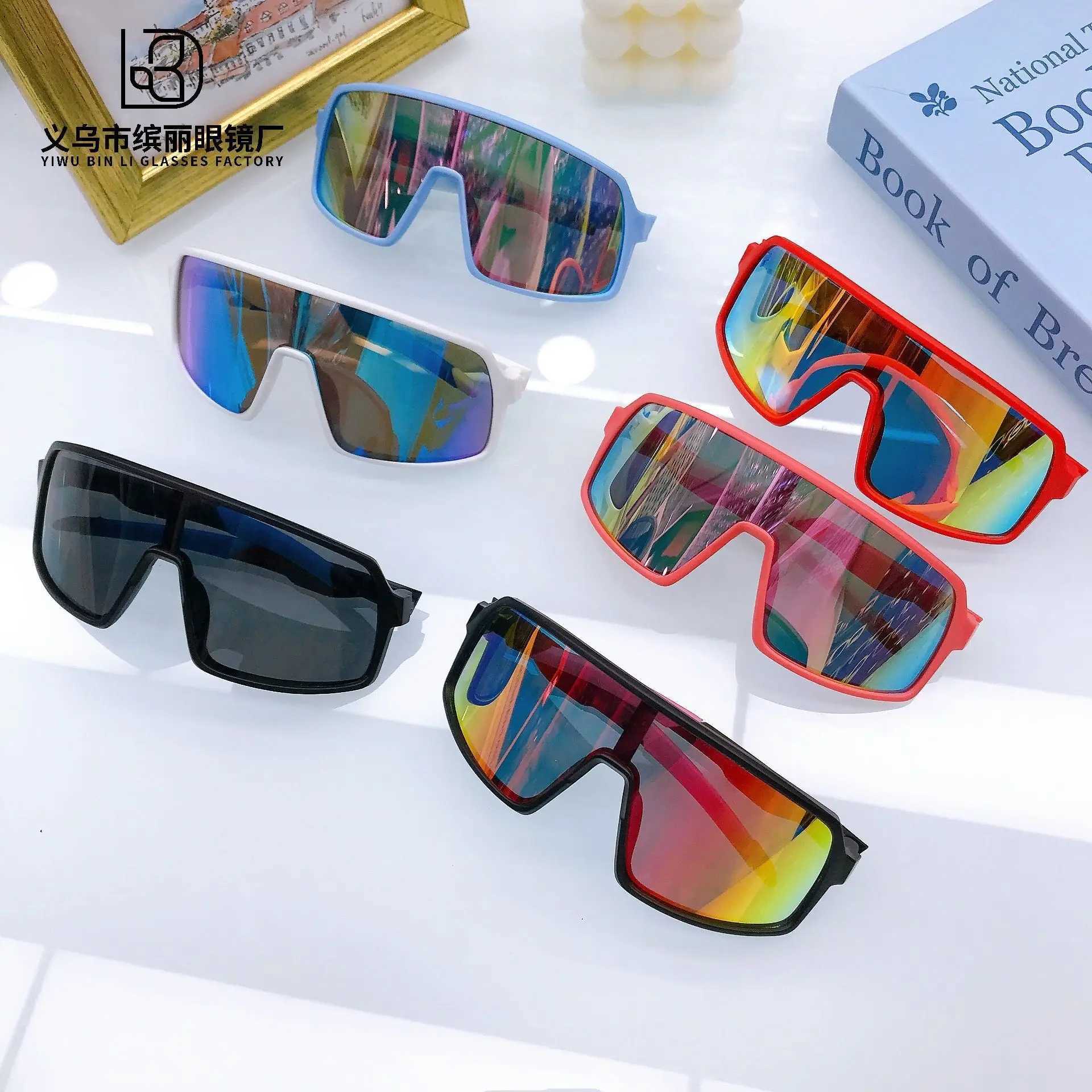 Childrens Sunglasses Trendy Girls Fashion Street Photos One Piece Large Frame Glasses Boys And Babies Sunglasses UVC250412
