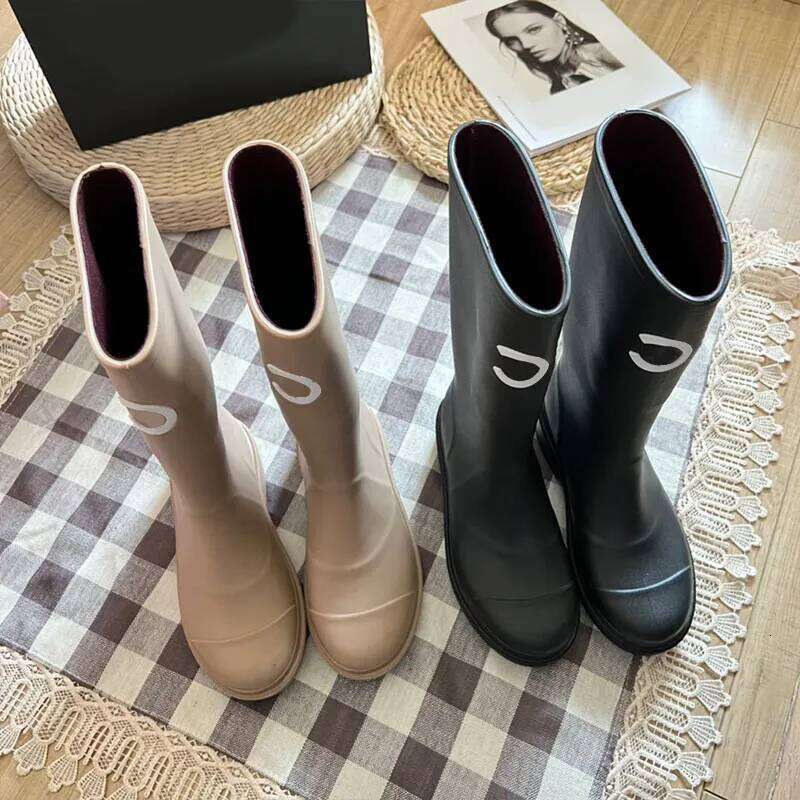 Designer Heel Thick Sole Long Fashion Square Toe Men Women Rubber Boots New Waterproof Anti Slip High Tube Rain Shoes