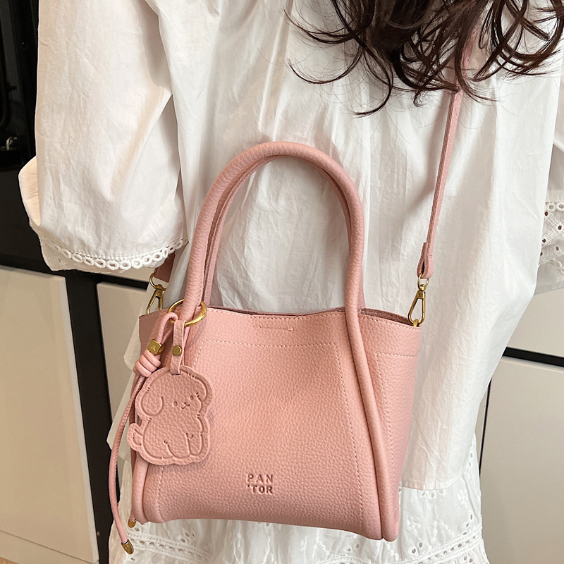 2025S Designer Women S Bag High End Handbag For Women New Trend Fashion Versatile Work Bucket Commuting Shoulder Crossbody Bag