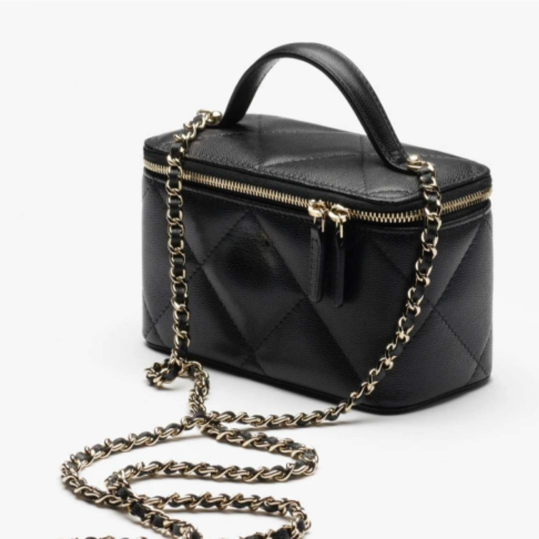 19A Designer Vanity Bag Classic Makeup Bag Luxury Handle Bag Shoulder Bag In Italian leather Swedish vacuum 18K plated hardware