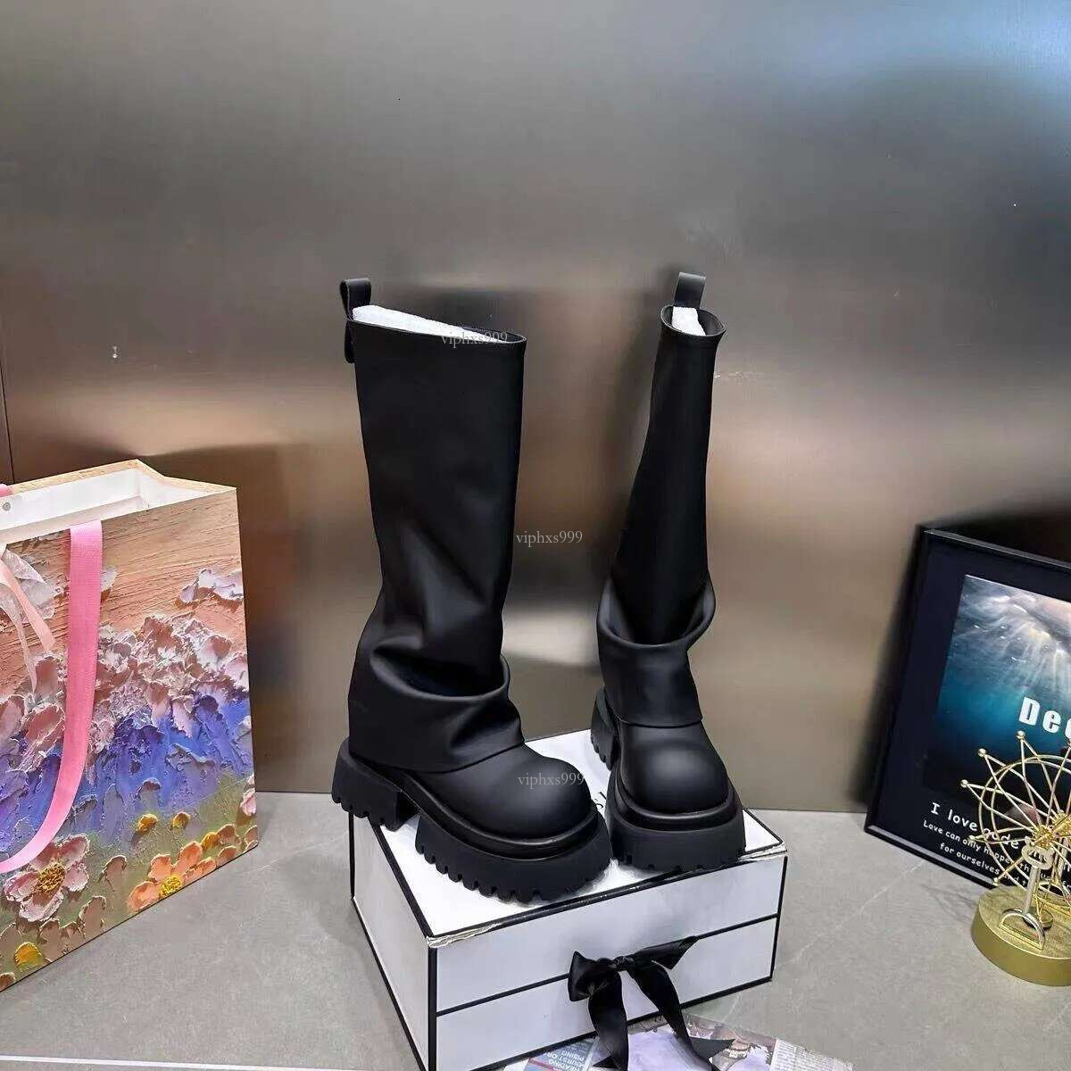 New Free Shipping Designer Shoes British Style Autumn Martin For Women In 2025 Internet Famous High-end Thick Soles Super Hot High Short Boots