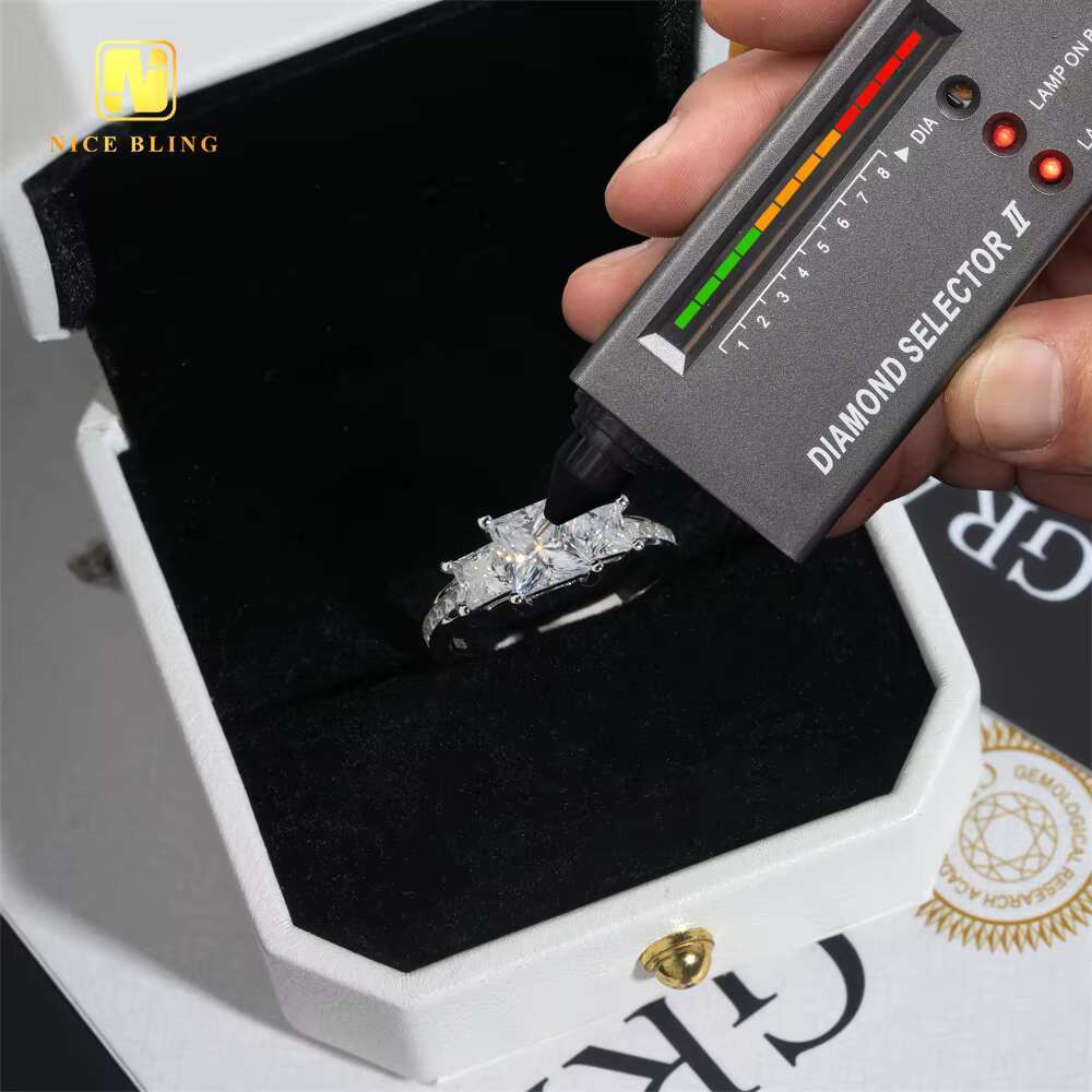 Iced Out Fashion Princess Cut Wedding Ring 925 Sterling Silver VVS Moissanite Rings Jewelry Diamond Engagement Rings for Women