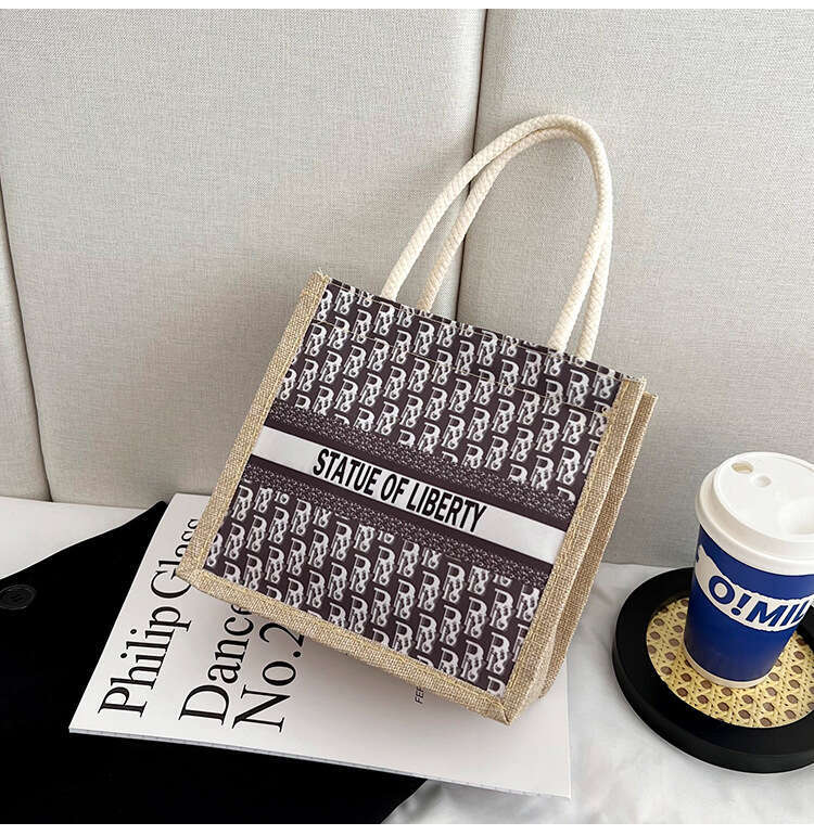 2025 casual tote lightweight and large capacity portable handbag, outdoor travel storage bag, cheap hand-held bag