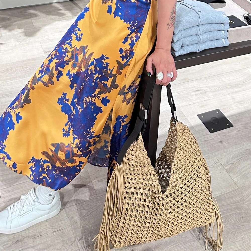 Handmade Beach Bag Hollow Out Hobos Bags For Women Handbag Purse 2023 New To Weave Large Capacity Tassel Shoulder Straw Beach Bag Kq1