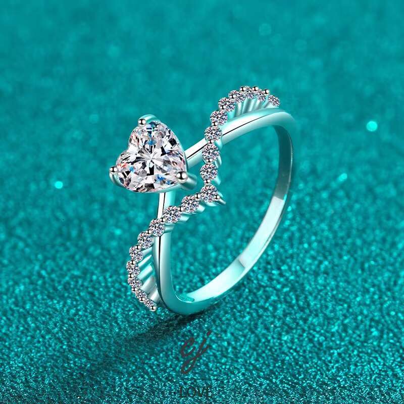 Carline Topsale Fine 925 Silver Jewelry 1ct Moissanite Engagement Ring Minimalist Love Ring Heart Ring Sterling Silver Women