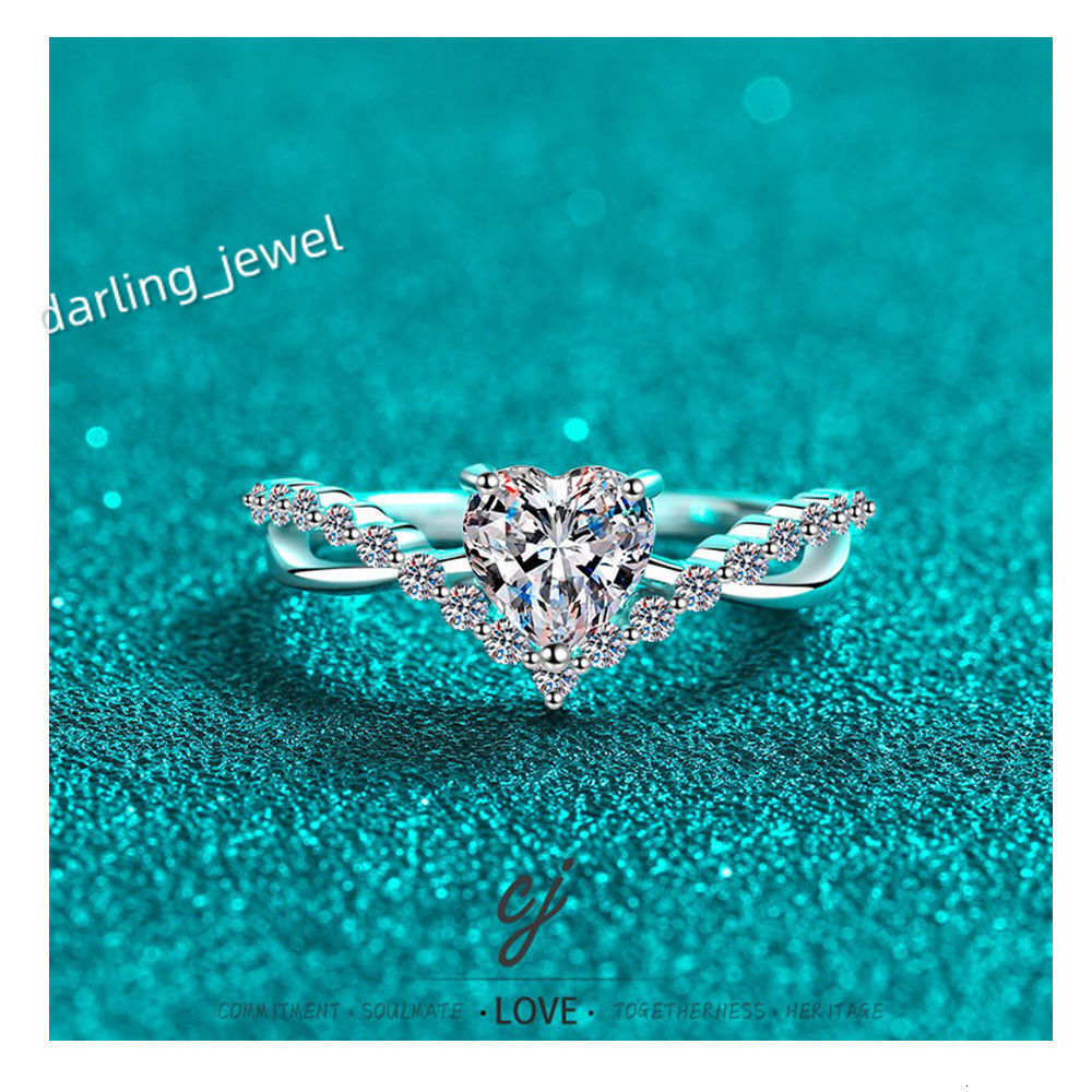 Carline Topsale Fine 925 Silver Jewelry 1ct Moissanite Engagement Ring Minimalist Love Ring Heart Ring Sterling Silver Women