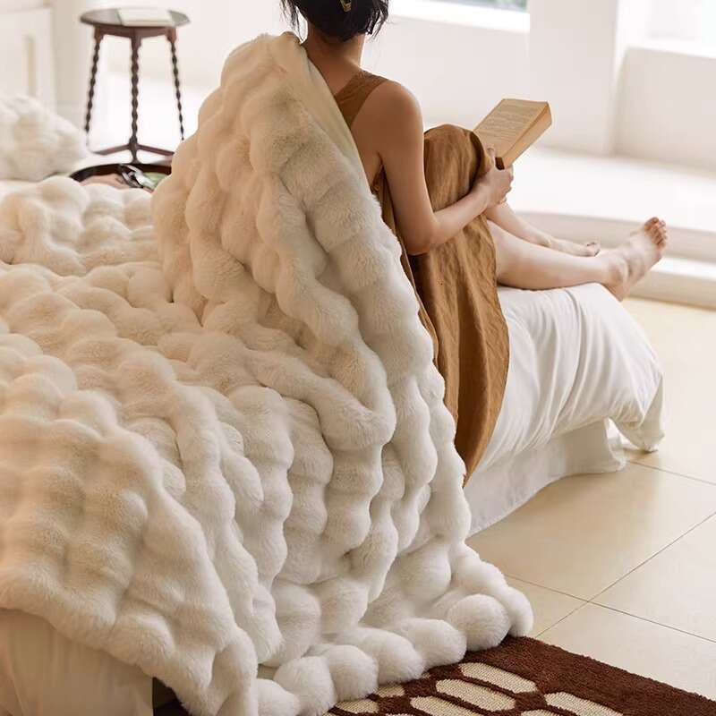 Tuscany Imitation Rabbit Fur Bubble Fleece Double-Sided Thickened Office Nap Sofa Throw Blanket