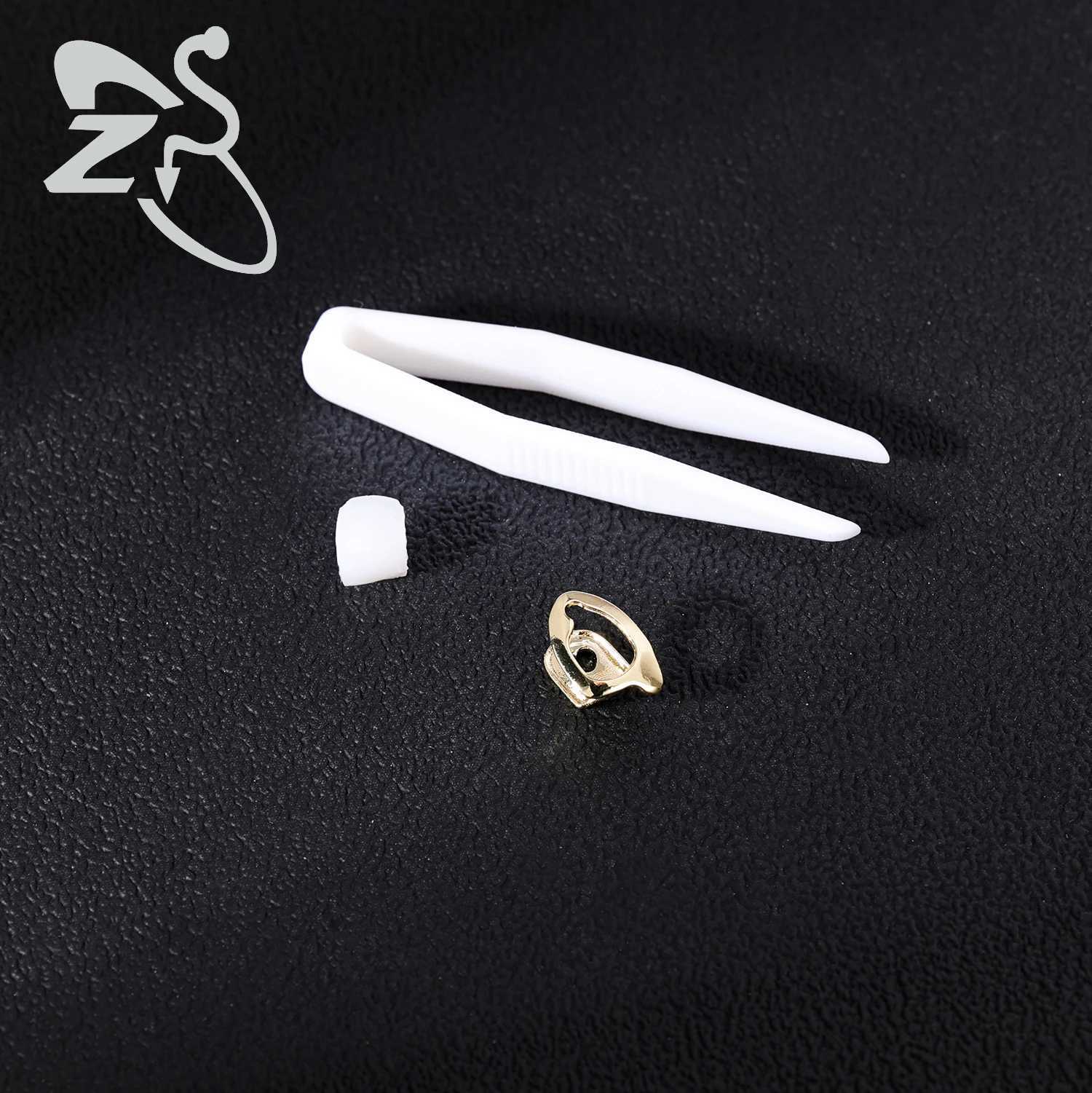 ZS heart-shaped cross rose hip-hop sparkling ice out grille teeth sparkling crystal gap grille high polished surface 18K gold-plated tooth coverXJ2504