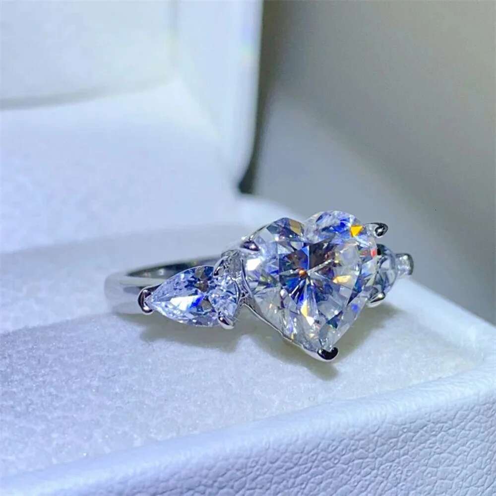 1-3 Carat Moissanite Engagement Rings for Women Heart Cut D Color Diamond 925 Sterling Silver 18K Plated Wedding Band with GRA