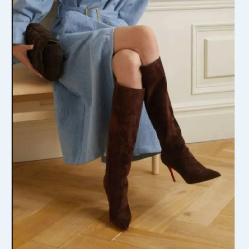 European andAmerican womens highquality fashionable temperament pointed stage walking shoes sexy leopard print nightclub boots 251103