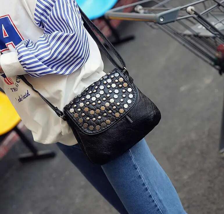 ANAARE Rivet Crossbody For Messenger Bag Small Leather Shoulder Bags Women Handbags Bolsa Feminina Bolsos Mujer