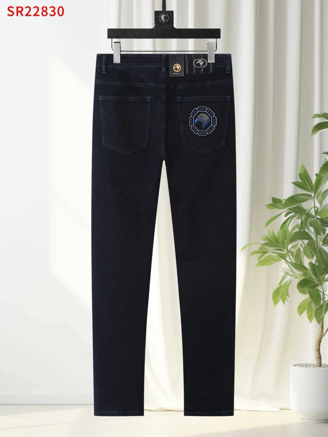 BLLIYOSS Jeans Men FW New comfortable casual elastic High-Quality size30-42 Straight long pants Quality Hardware Eagle Head M251113