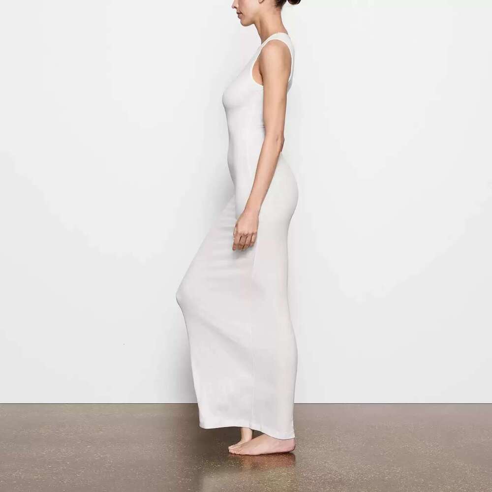 Women's Wear Kylie The Same Skin Sleeveless Vest Dress French Skinny Bag Hip Halter Long Skirt