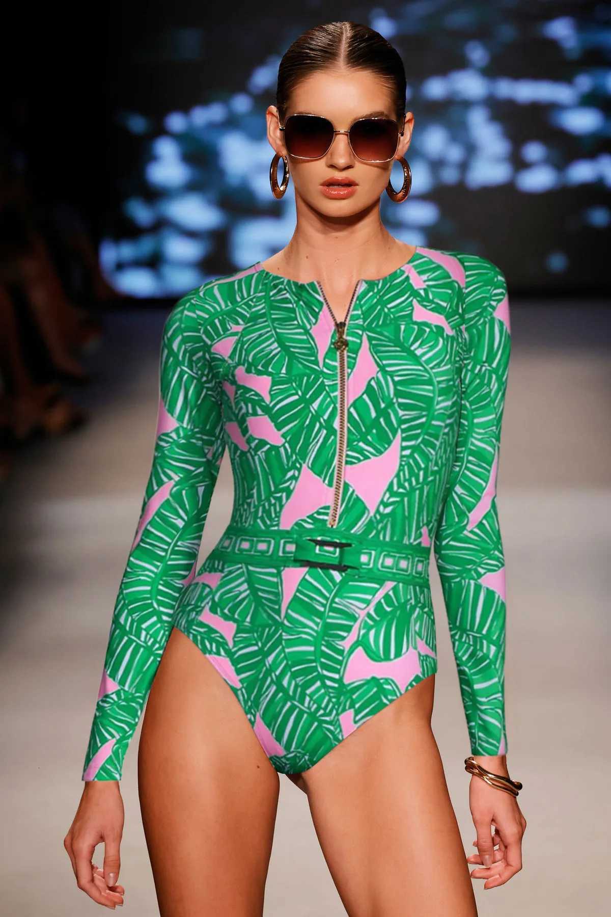 One Piece Swimsuit With Cover Up Sexy Swimwear Women 2024 Long Sleeve Swim Suits with Skirt Surf Sliming Bodysuit BeachwearW251113