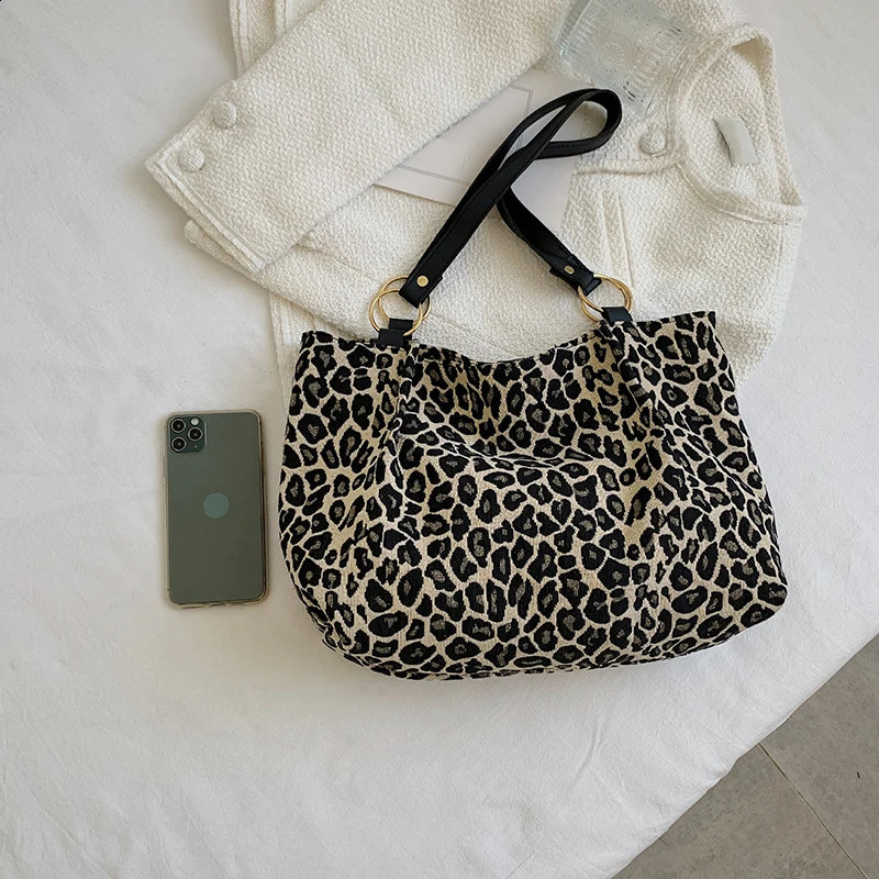 Fashion Handbag Shopping and Travel Canvas Bag Womens Large Capacity Leopard Shoulder 250401