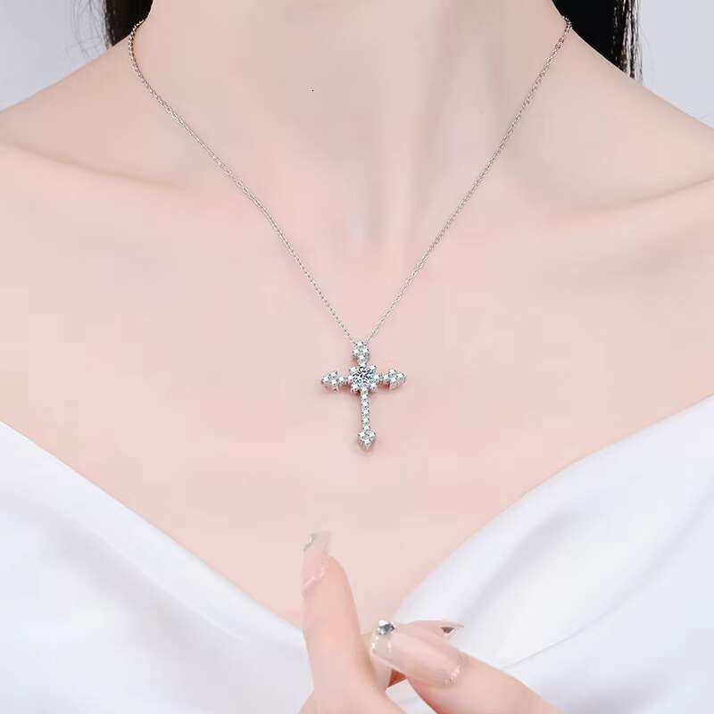 Vintage S925 Sterling Silver VVS 0.5Ct 1.0Ct Diamond Moissanite Pendant Necklaces For Women Fine Jewelry